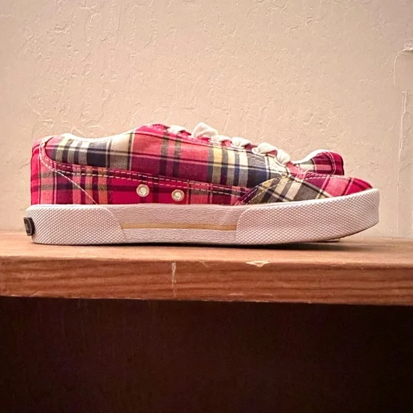 NEW Plaid U.S. Polo Assn. Tennis Shoes - Picture 4 of 15